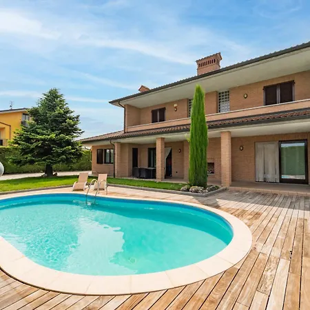 Luxury With Swimming Pool - Free Parking & Wifi 公寓 *