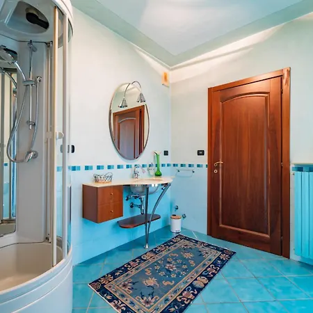 Luxury With Swimming Pool - Free Parking & Wifi 公寓