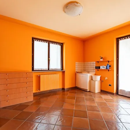 Luxury With Swimming Pool - Free Parking & Wifi