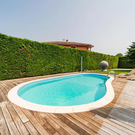 Luxury With Swimming Pool - Free Parking & Wifi 维拉法莱托