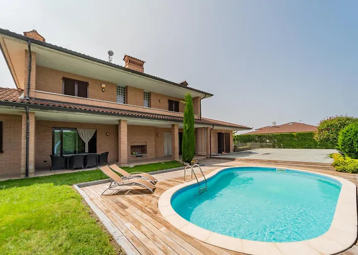 아파트 Luxury With Swimming Pool - Free Parking & Wifi 빌라팔레토